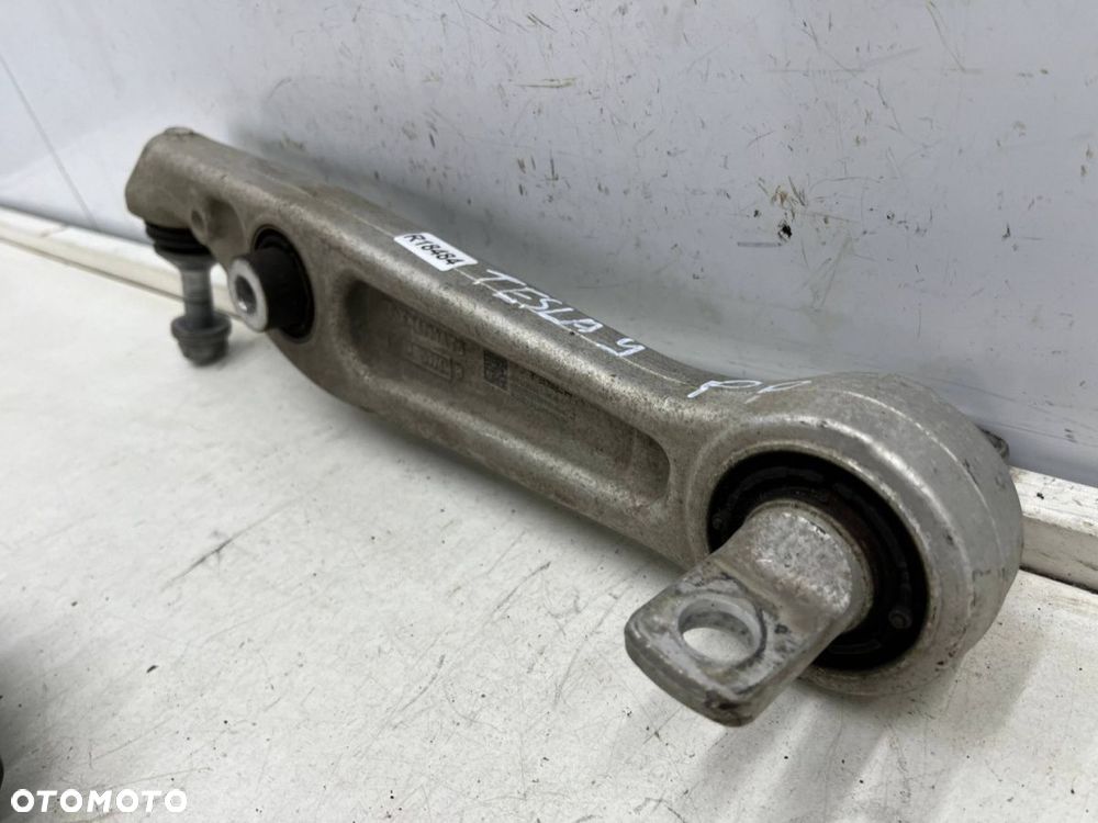 Wahacz Tesla Model Y 20r.- prawy lewy przedni wahacz dolny zawieszenia prawy lewy przód 1288341-99-b - 4