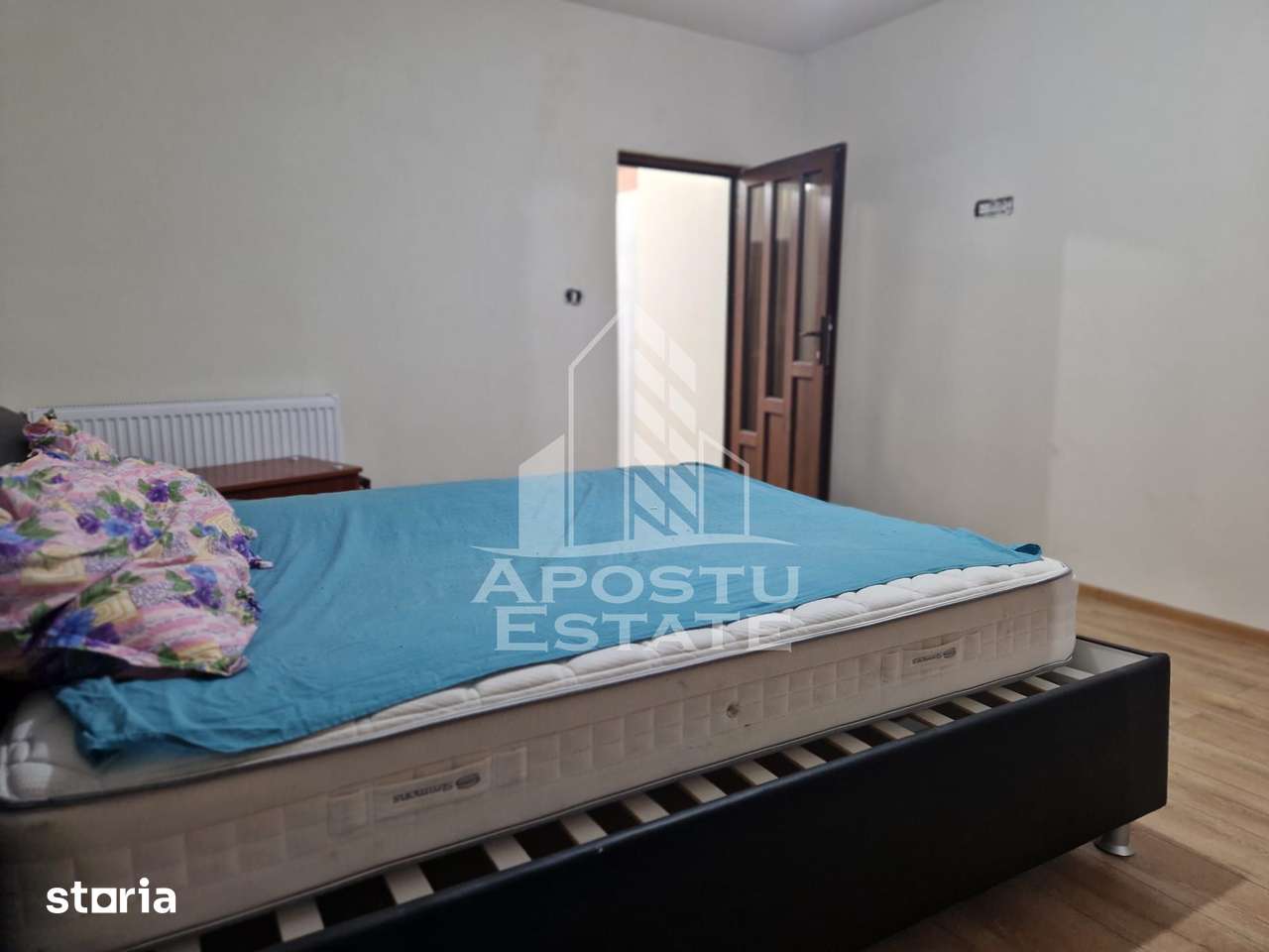 Apartament cu 3 camere ,80 mpu semidecomandat — fotografia 3