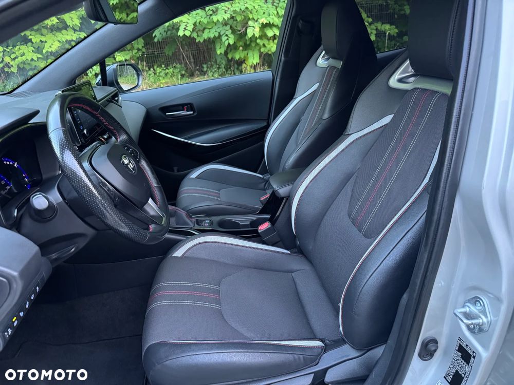 Toyota Corolla 1.8 Hybrid GR Sport - 25