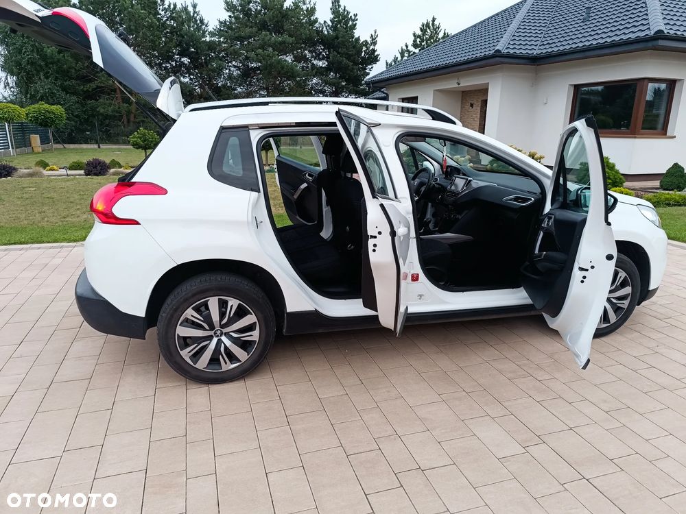 Peugeot 2008 1.2 Pure Tech Style - 15
