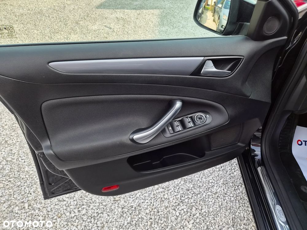Ford Mondeo SW 2.0 TDCi Titanium - 15