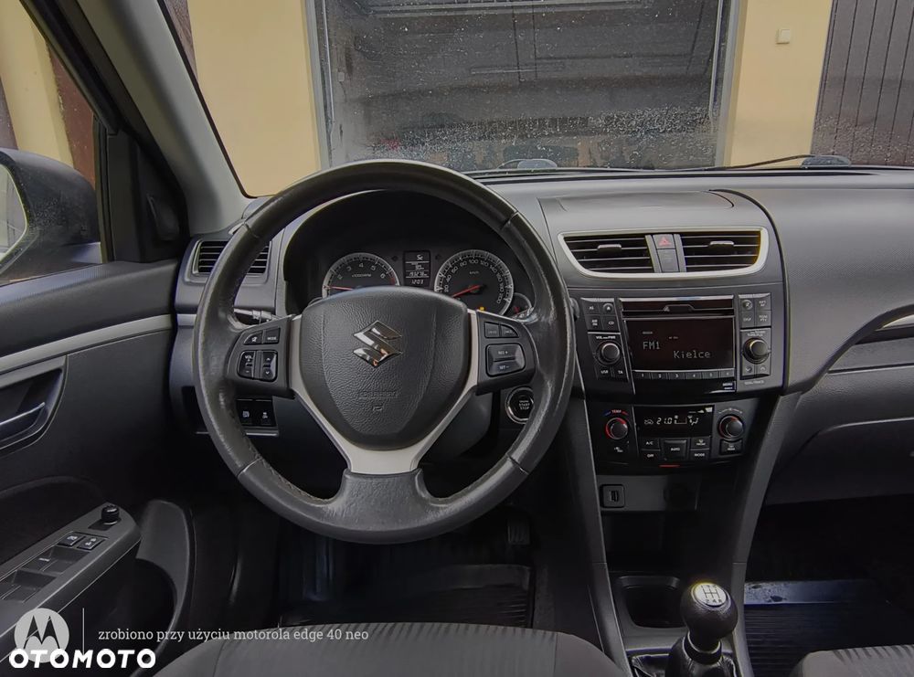 Suzuki Swift 1.2 Premium - 18