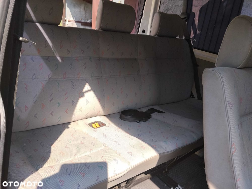 Volkswagen Transporter - 7