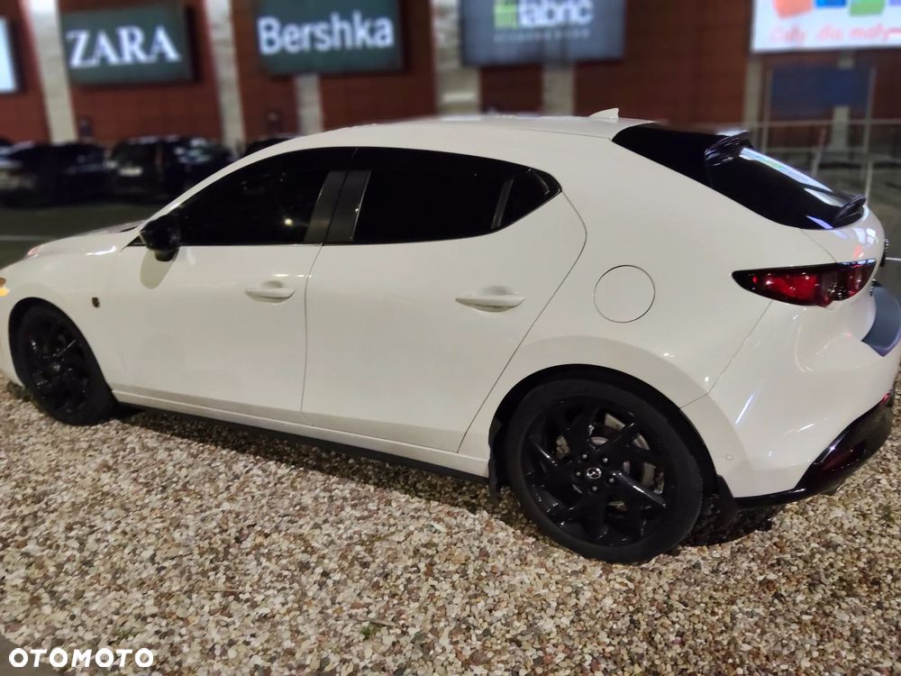Mazda 3 2019 photo 2
