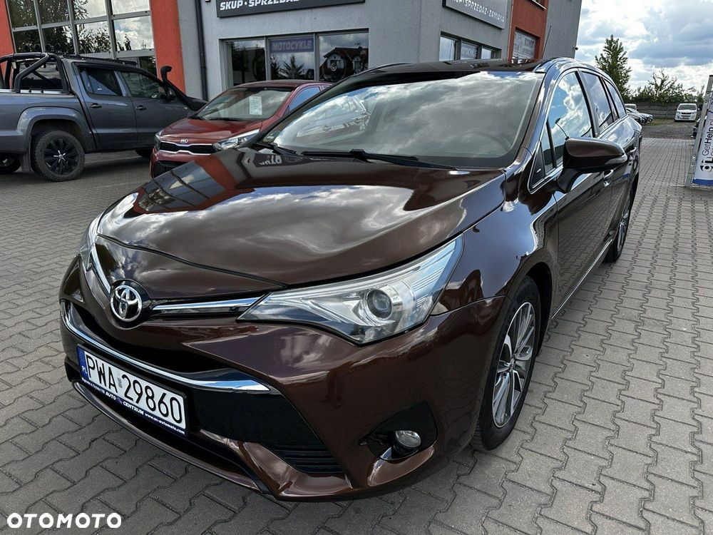 Toyota Avensis 2.0 D-4D Premium - 3