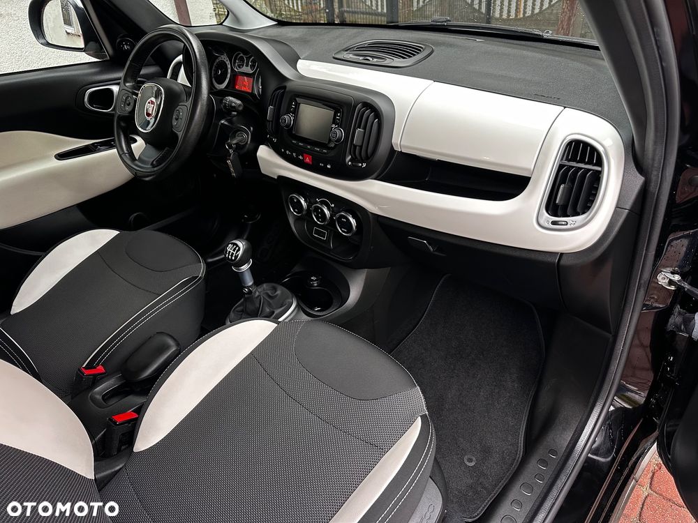 Fiat 500L Urban 1.4 T-Jet 16V Lounge - 26