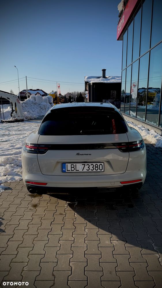 Porsche Panamera 4S - 6