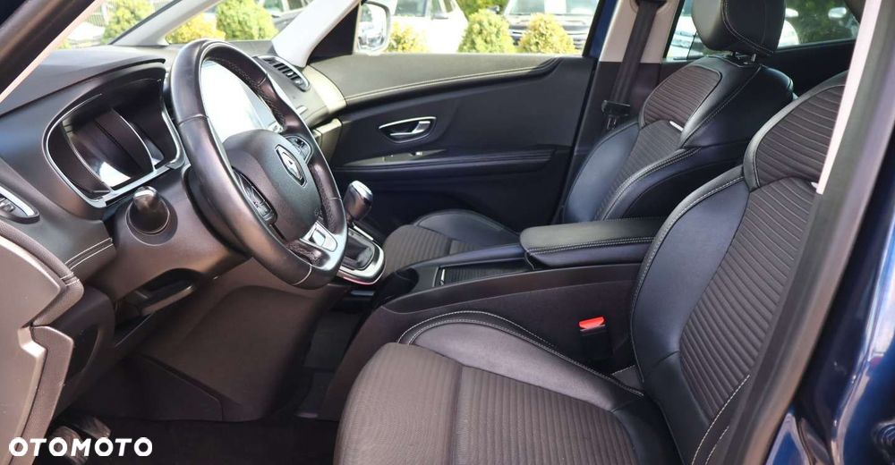 Renault Scenic - 24
