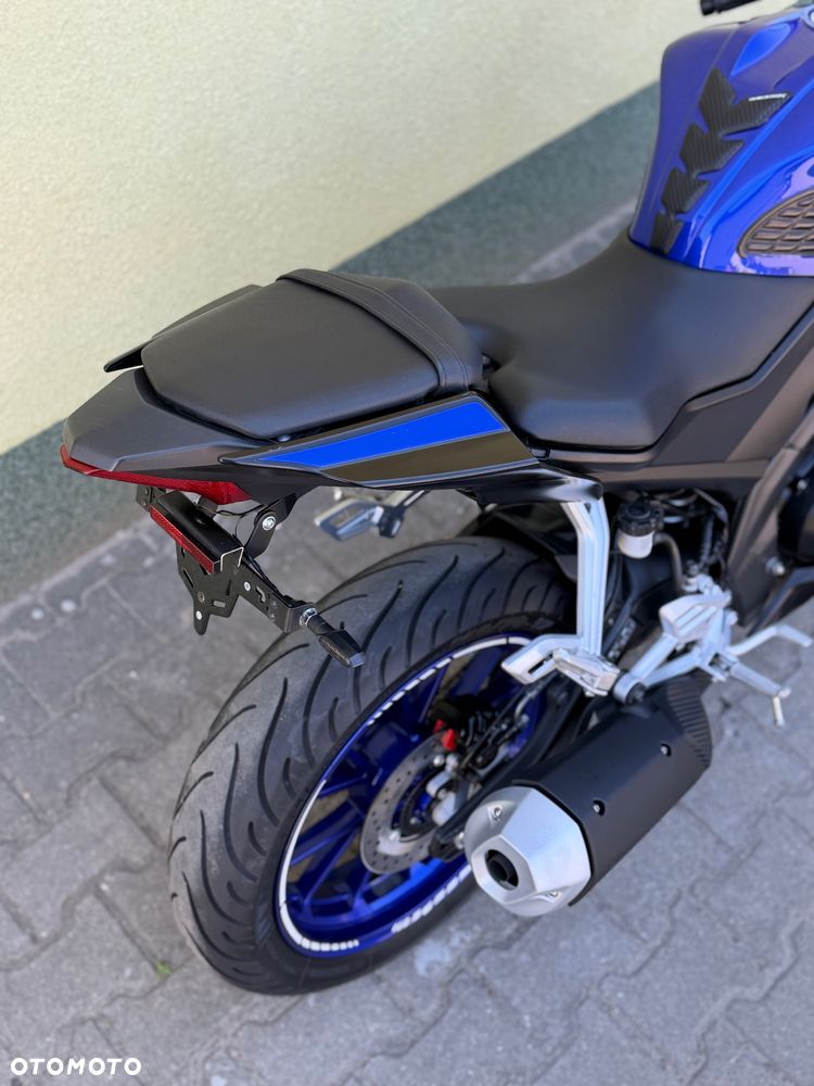 Yamaha YZF - 12