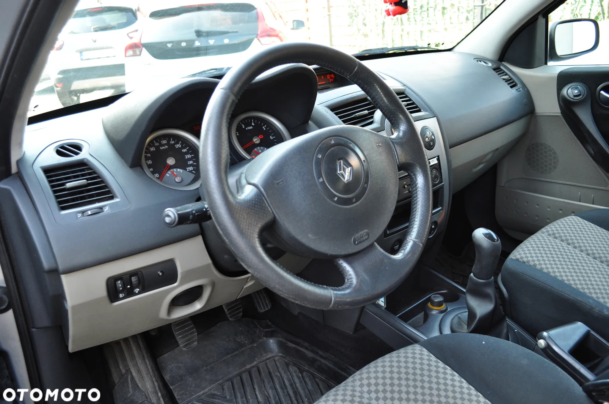 Renault Megane 1.6 Confort Expression - 9