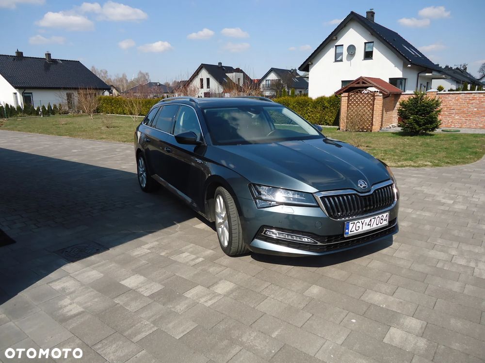 Skoda Superb 2.0 TDI DSG Ambition - 3