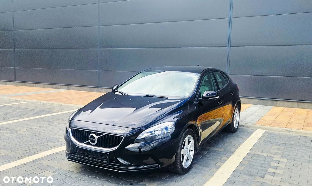 Volvo V40 T2 Summum - 2