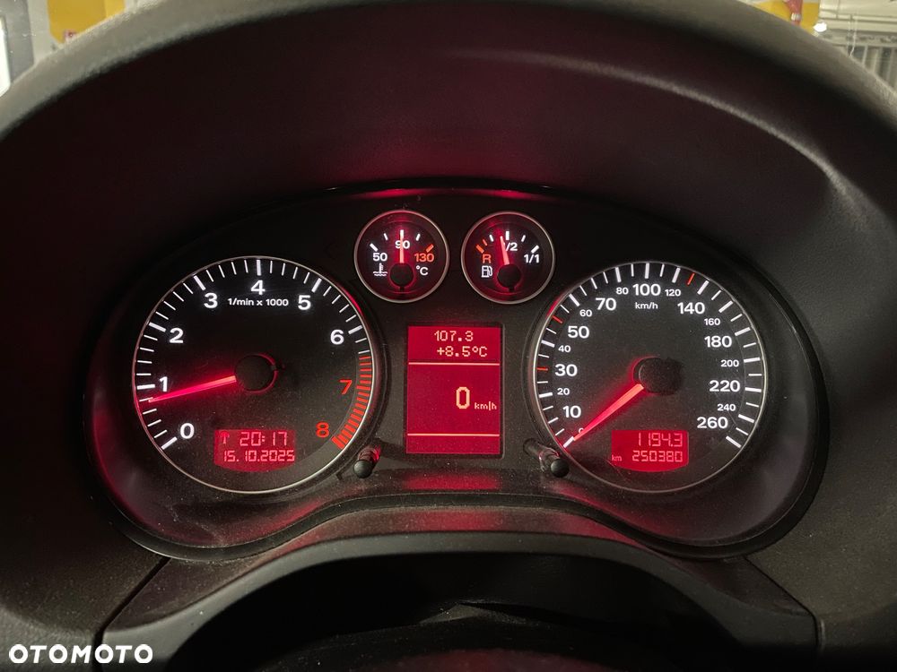 Audi A3 Sportback 1.6 FSI Ambition - 6