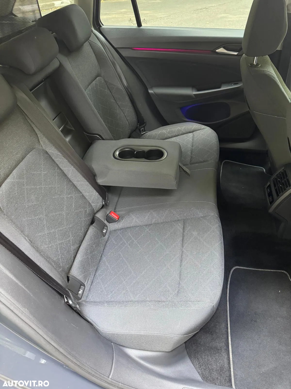 Volkswagen Golf Variant 2.0 TDI SCR Life - 13