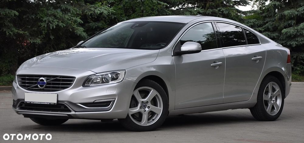 Volvo S60 D4 R-Design Summum - 3