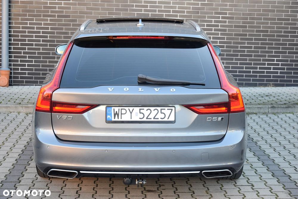 Volvo V90 D5 AWD Geartronic Inscription - 33