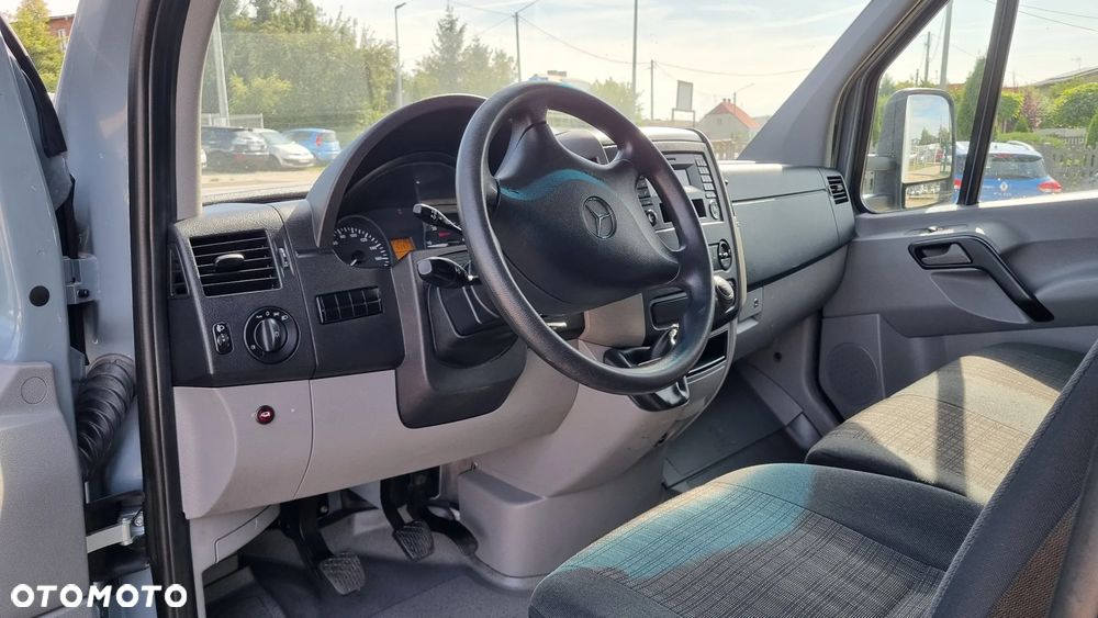 Mercedes-Benz Sprinter - 27