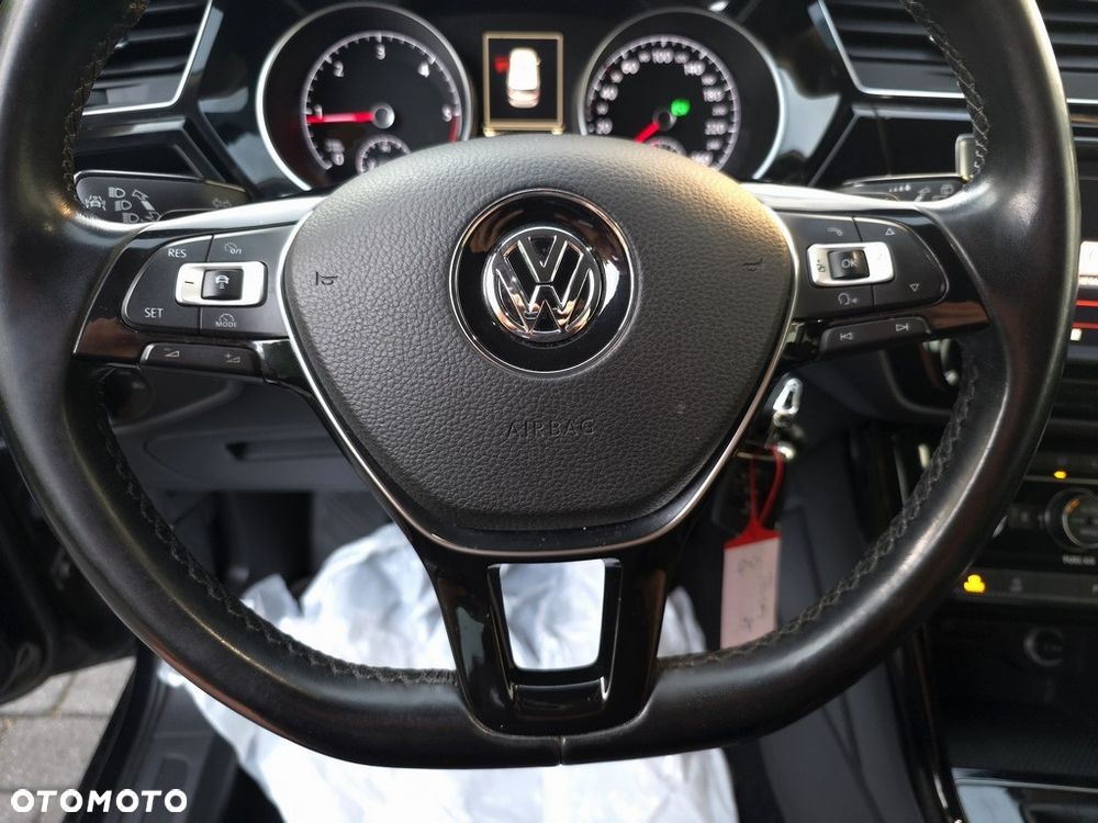 Volkswagen Touran 2.0 TDI BMT Highline DSG - 16