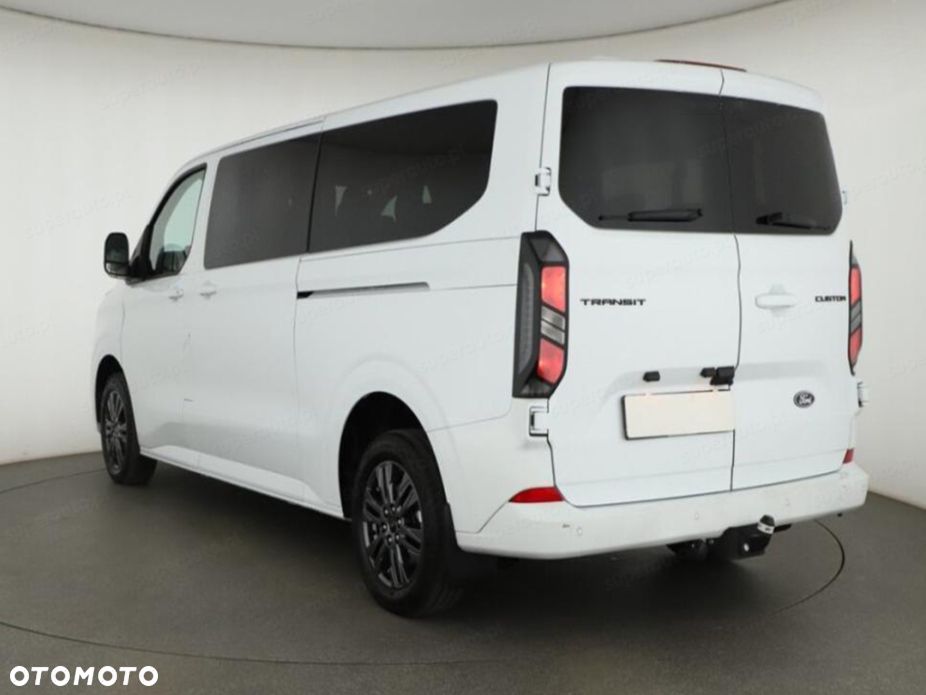 Ford Transit Custom - 5