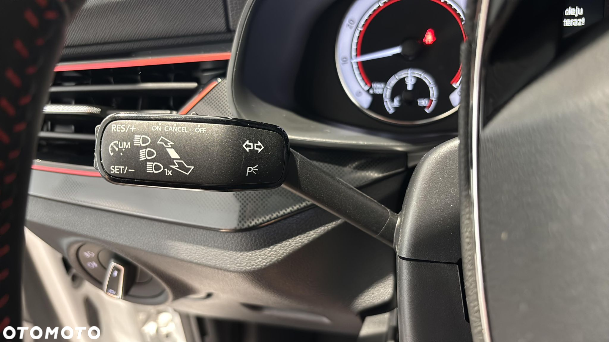 Skoda Kamiq 1.0 TSI Monte Carlo DSG - 28