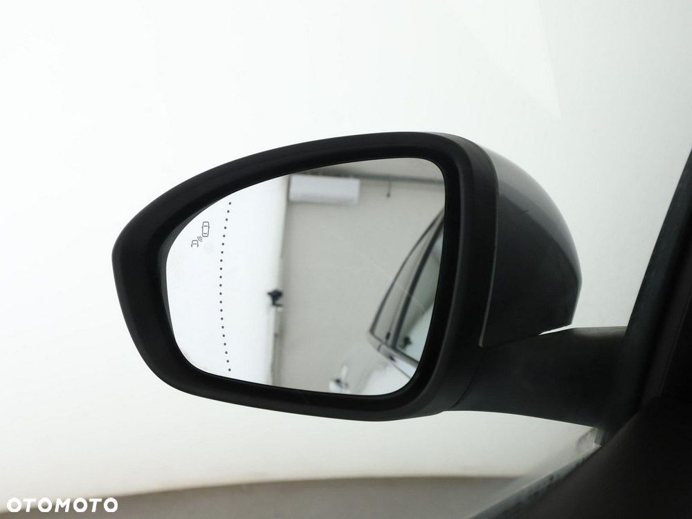Renault Megane ENERGY TCe 205 EDC GT - 39