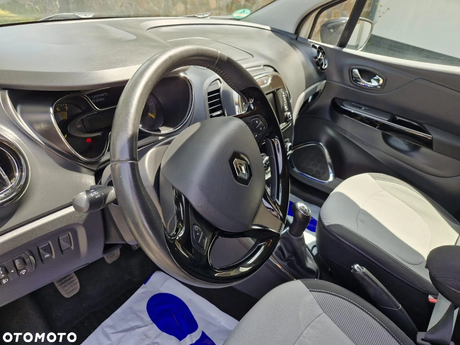Renault Captur (ENERGY) TCe 90 BOSE EDITION - 5