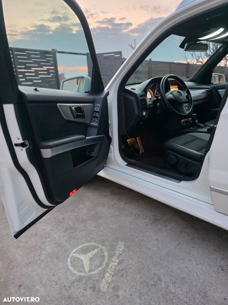 Mercedes-Benz GLK 220 CDI DPF 4Matic BlueEFFICIENCY 7G-TRONIC - 11