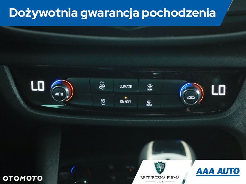 Opel Insignia - 12
