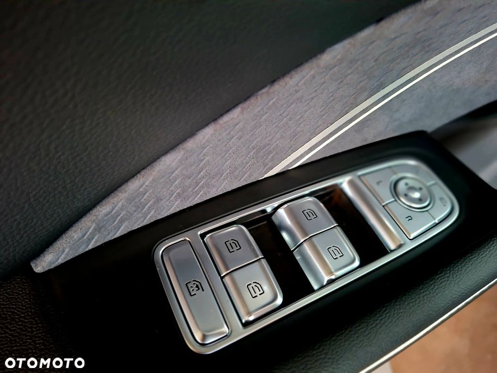 Hongqi H6 2.0T Deluxe - 14