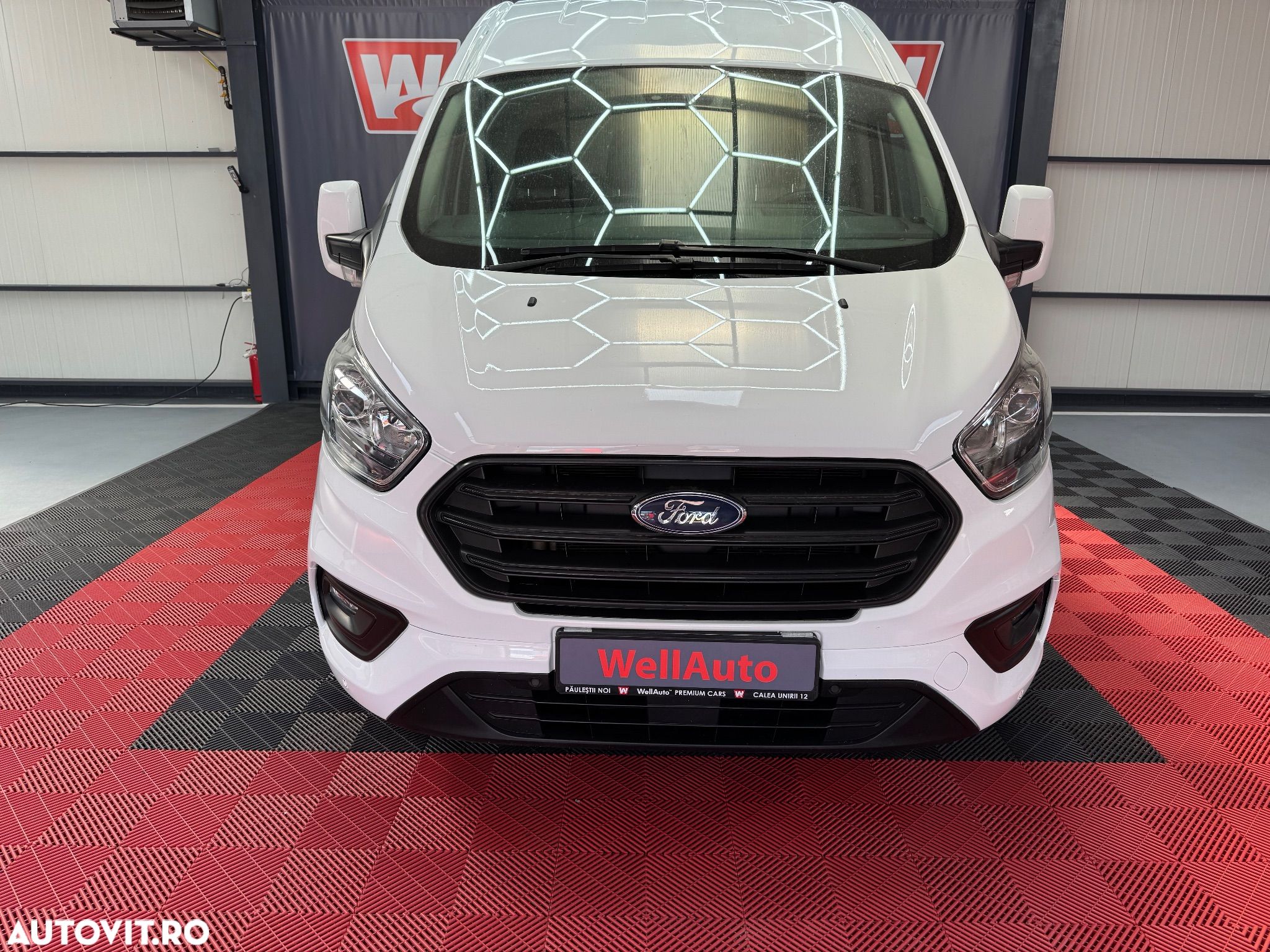 Ford Transit - 1