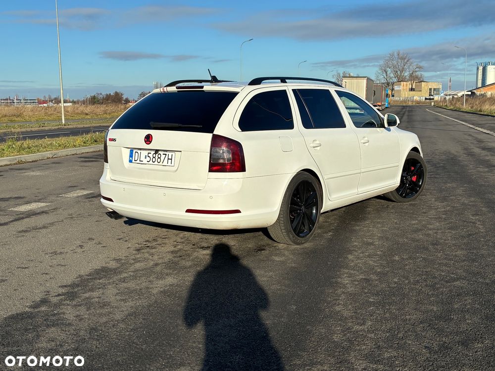 Skoda Octavia 2.0 TDI RS DSG - 7