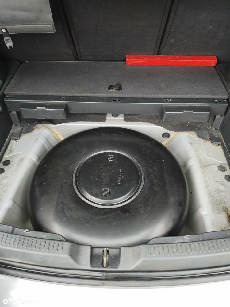Toyota Verso 1.6 Sol - 26