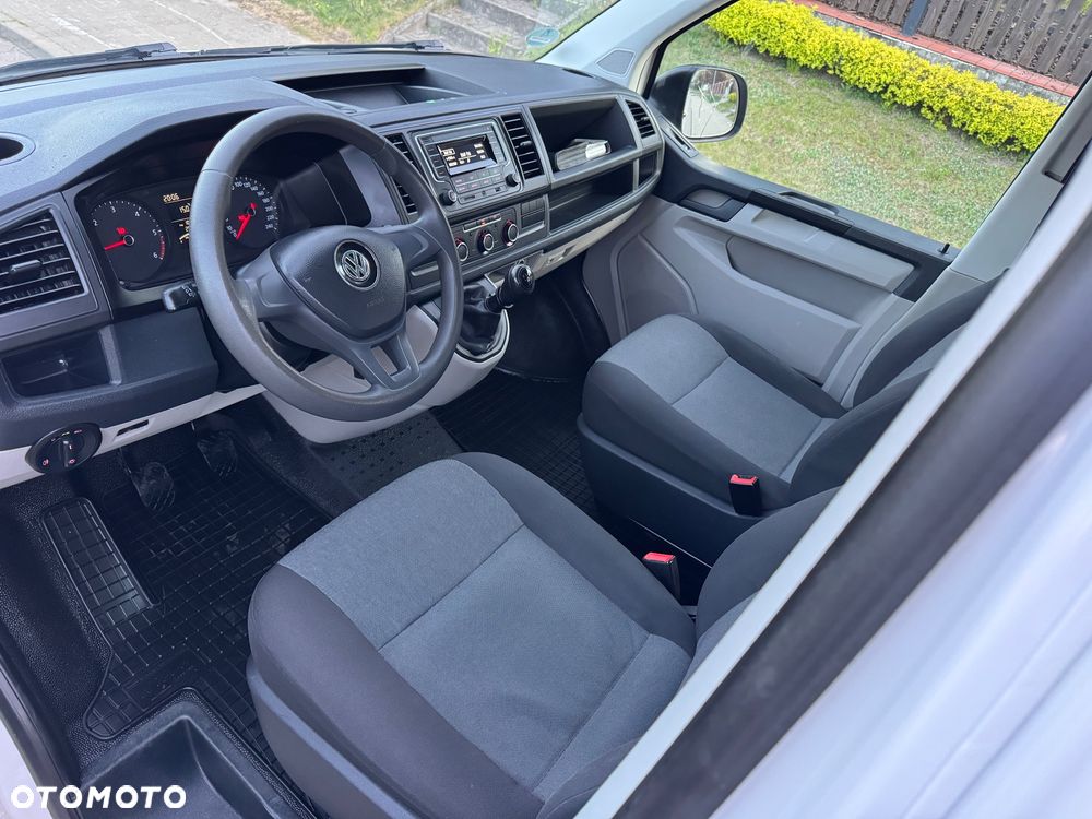 Volkswagen Transporter - 25