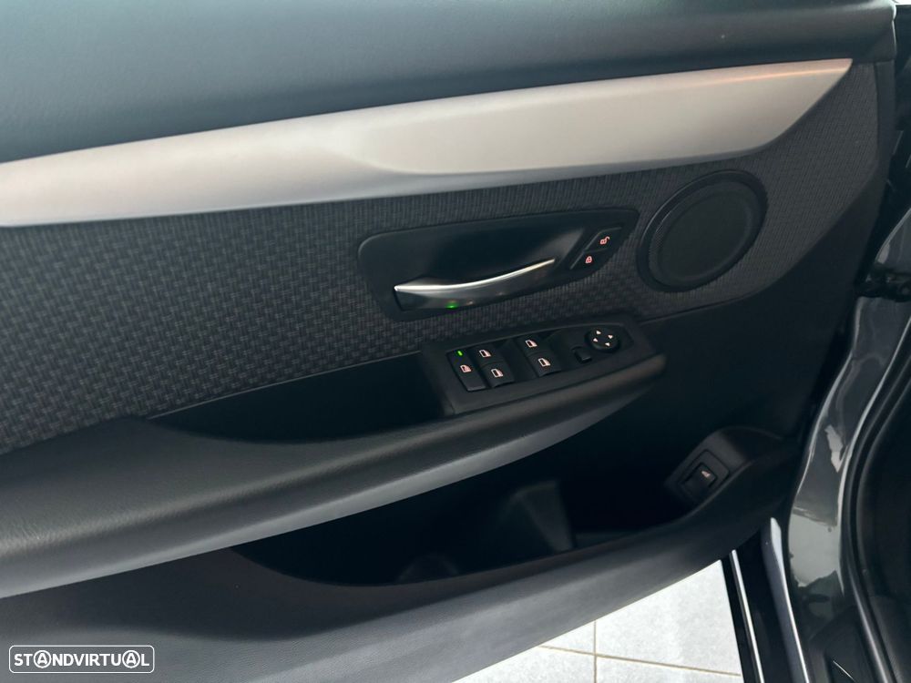 BMW 216 Active Tourer d Advantage - 18