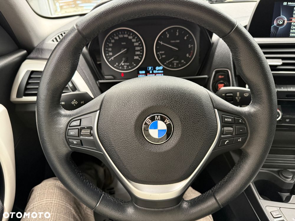 BMW Seria 1 - 15