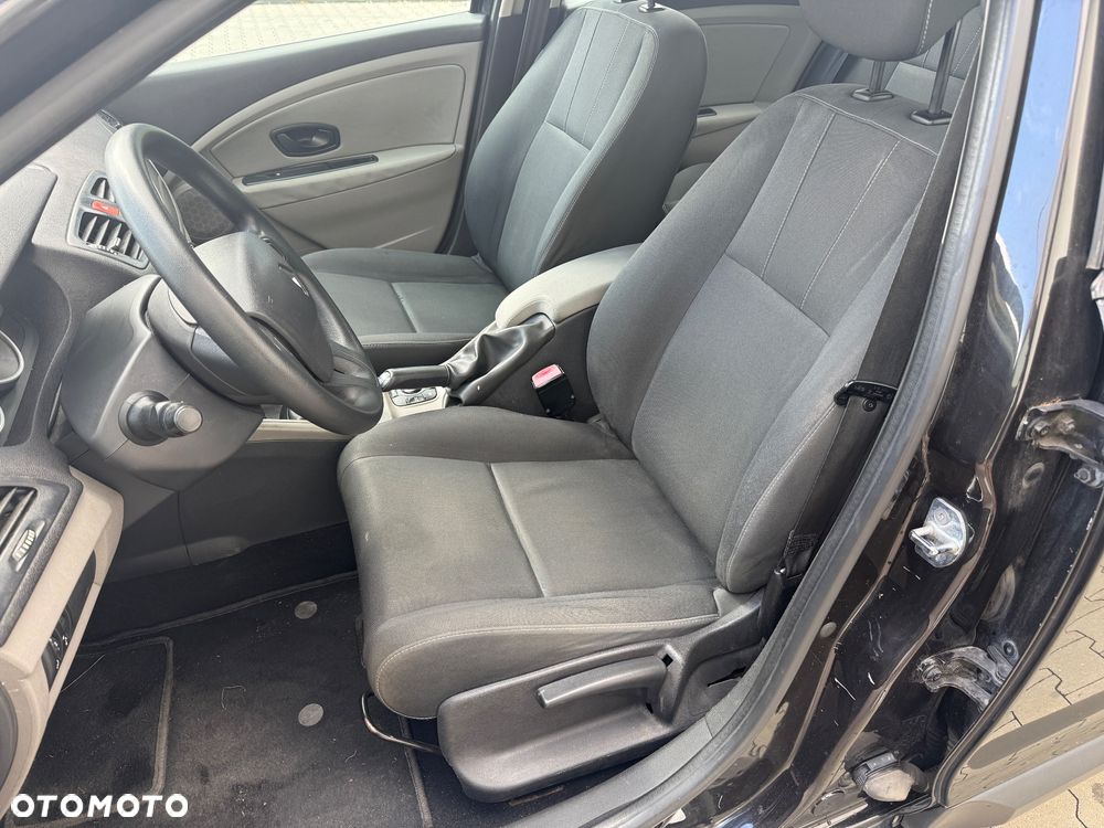 Renault Megane 1.5 dCi Authentique - 9