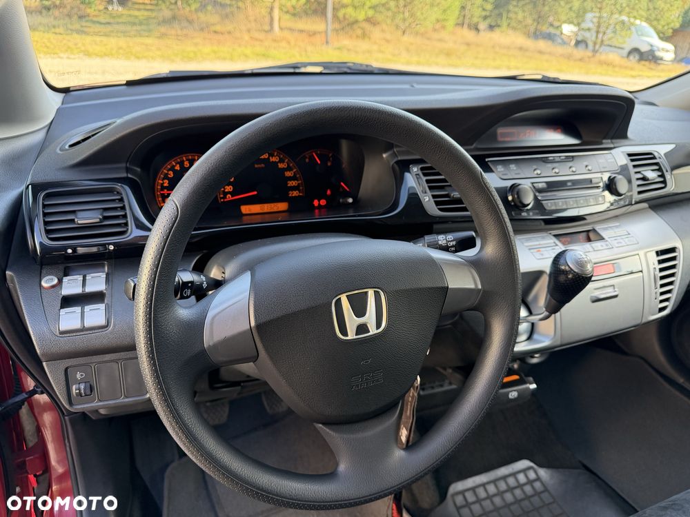 Honda FR-V - 8