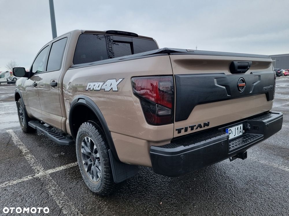 Nissan Titan - 6
