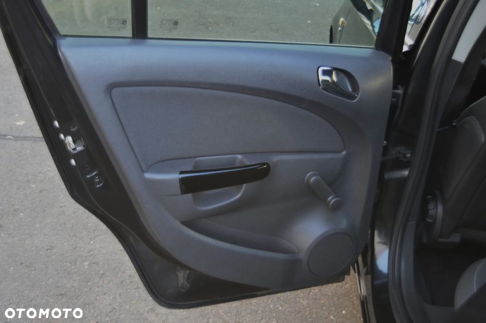 Opel Corsa - 26