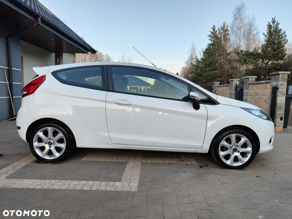 Ford Fiesta 1.25 Champions Edition - 3