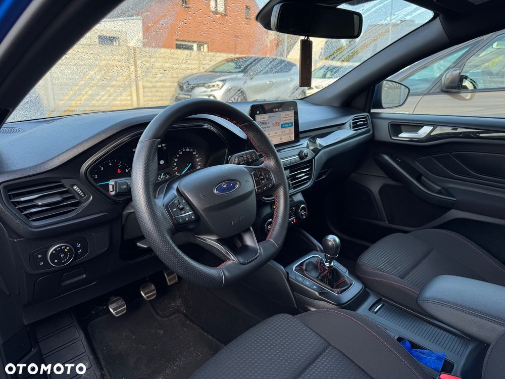 Ford Focus 1.0 EcoBoost ST-Line - 3