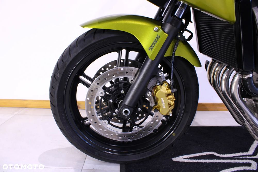 Honda CBF - 24