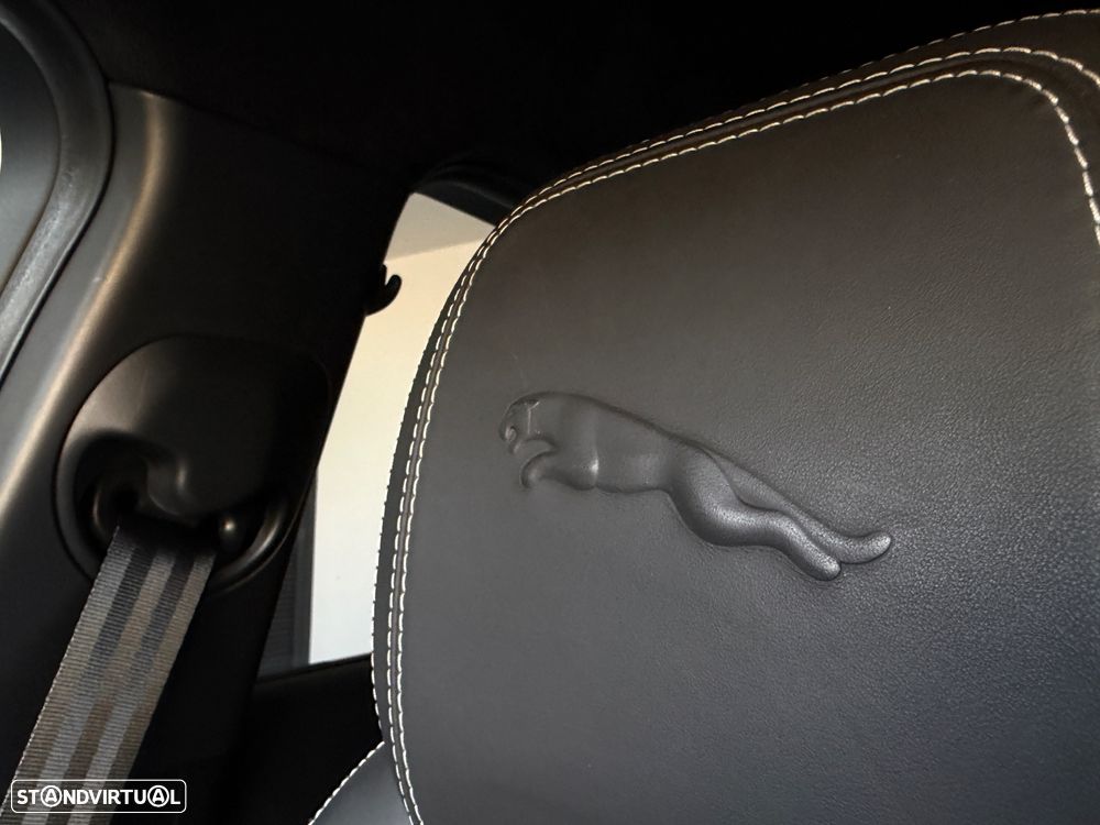 Jaguar E-Pace 1.5 P300e R-Dynamic HSE AWD Aut. - 23