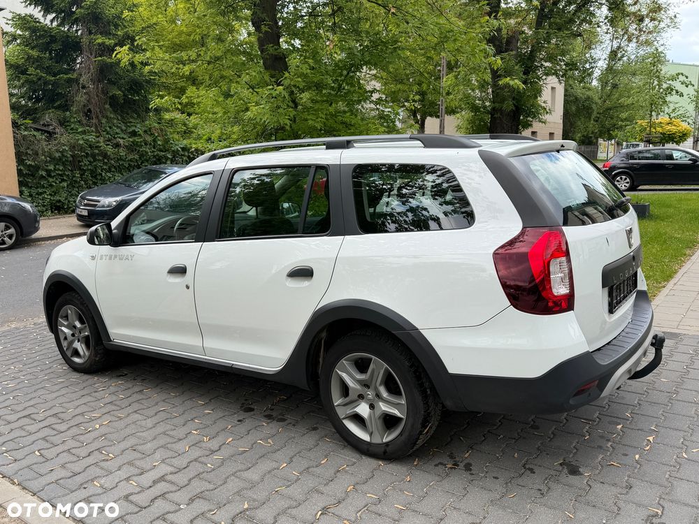 Dacia Logan 0.9 TCe Stepway S&S - 12