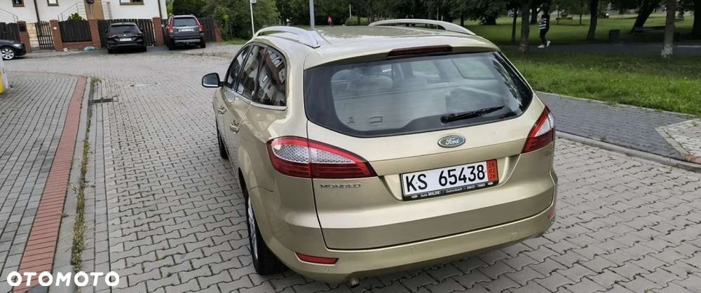 Ford Mondeo - 17