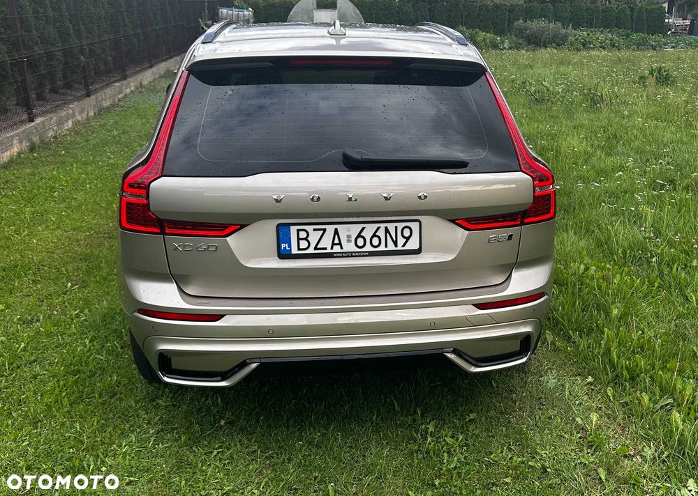 Volvo XC 60 - 4