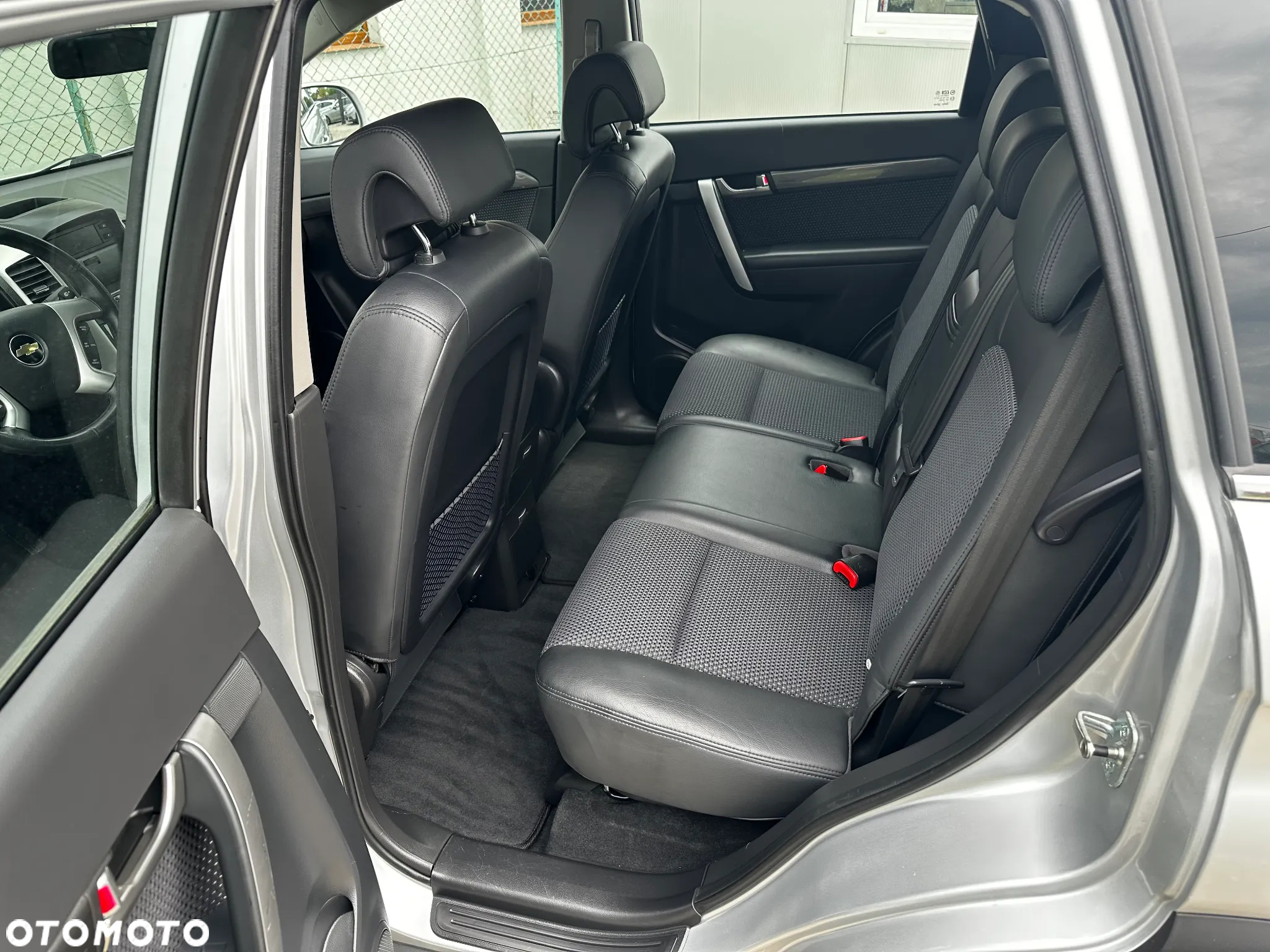 Chevrolet Captiva 2.4 LS - 8