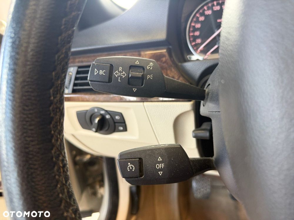 BMW Seria 3 - 21