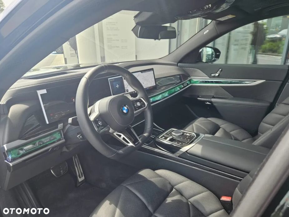 BMW Seria 7 - 10