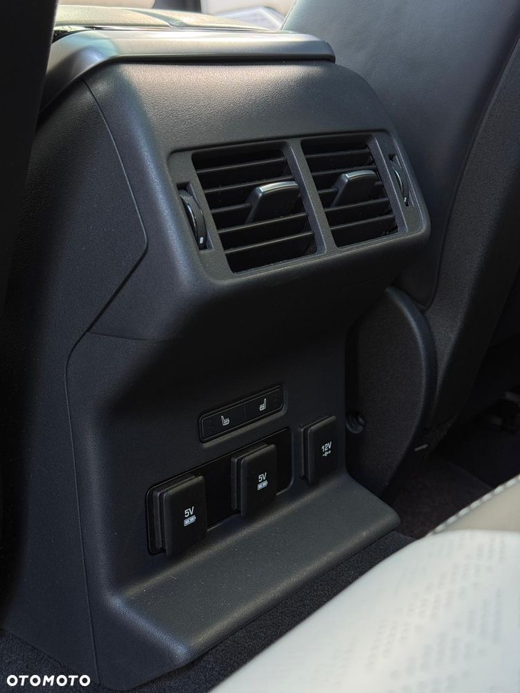 Land Rover Range Rover Velar 2.0 Si4 GPF R-Dynamic HSE - 27